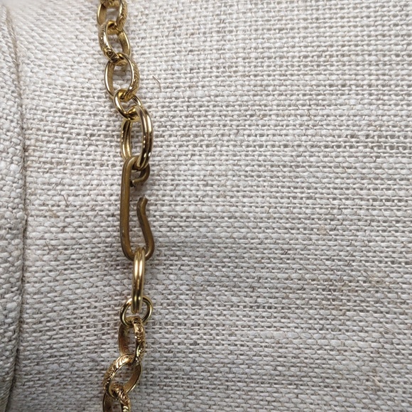 Three Ladies Animal Charm Necklace - Picture 10 of 15